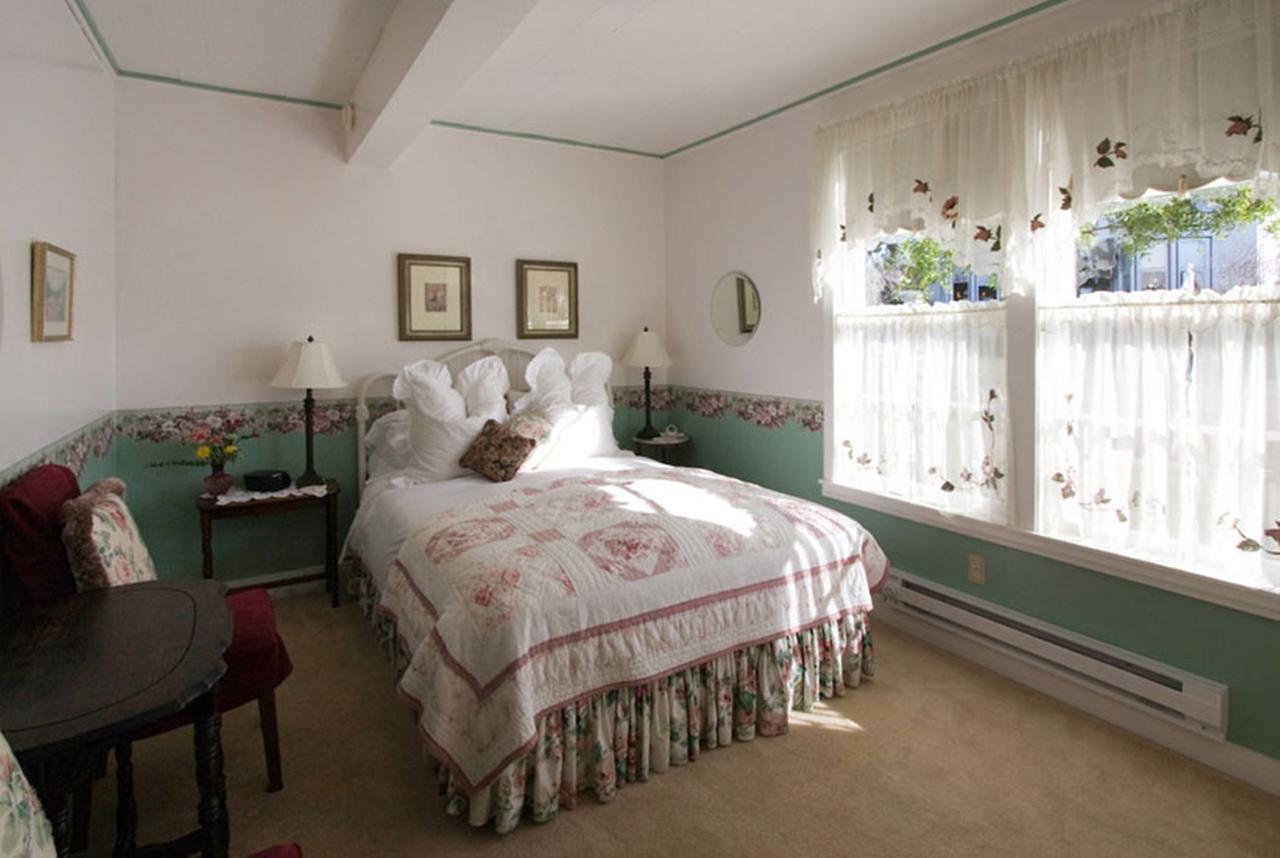 Headlands Inn Bed And Breakfast Mendocino Room photo